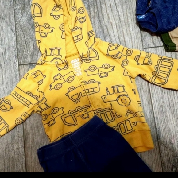 Two 9M Outfits- Construction Hoodie/Forest Green set. MOST ITEMS NWOT! - Picture 8 of 13